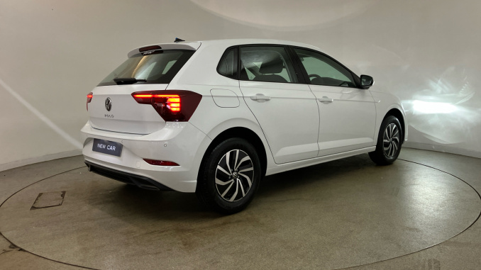 Volkswagen Polo 1.0 TSI Life 5dr DSG Petrol Hatchback - Image 33